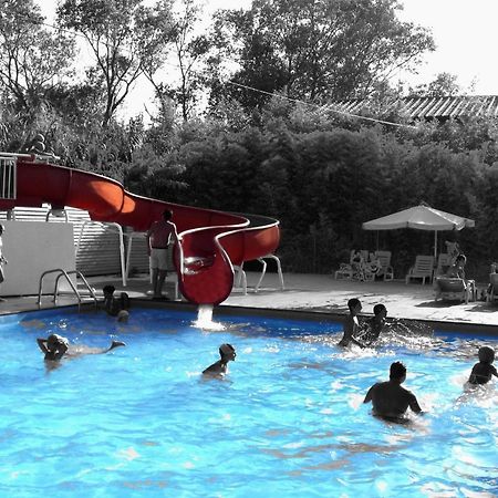 Camping Village Costa Verde ปอร์โต โปเตนซา ปีเชนา ภายนอก รูปภาพ